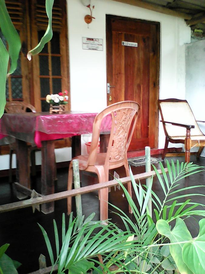 Lotus Inn Tourist Resort Dambulla Exterior photo