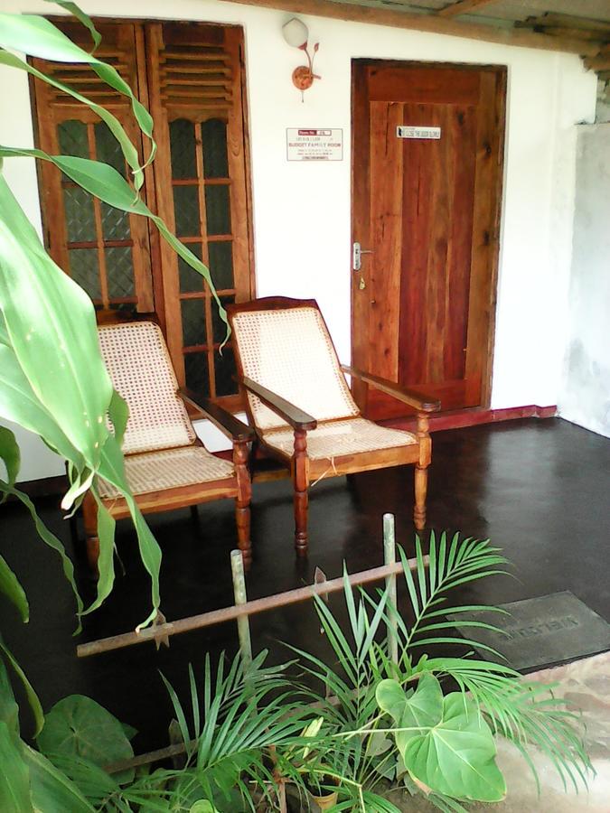 Lotus Inn Tourist Resort Dambulla Exterior photo